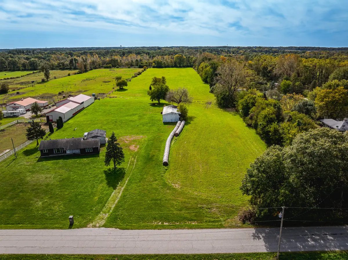 444 W 400 N, Valparaiso, IN 46385 - #1