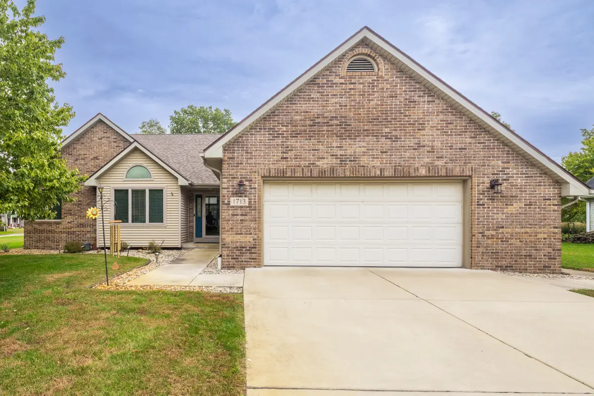 1713 Kapok Street Sw, Demotte, IN 46310 - #1