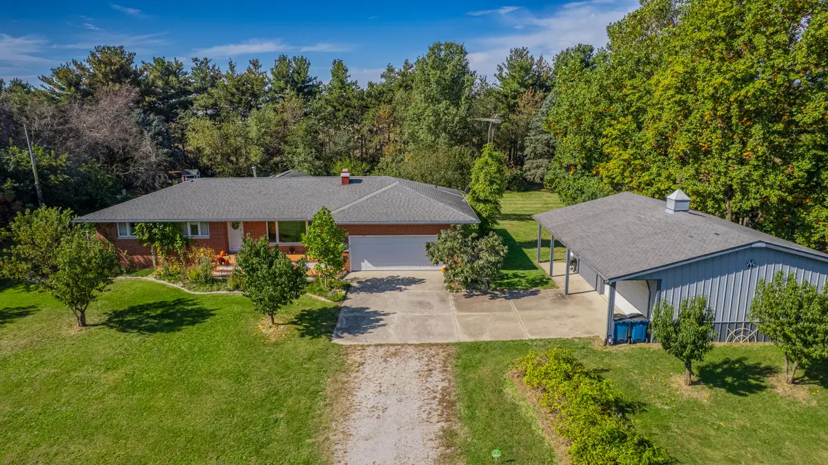 356 S 650 E, Valparaiso, IN 46383 - #1