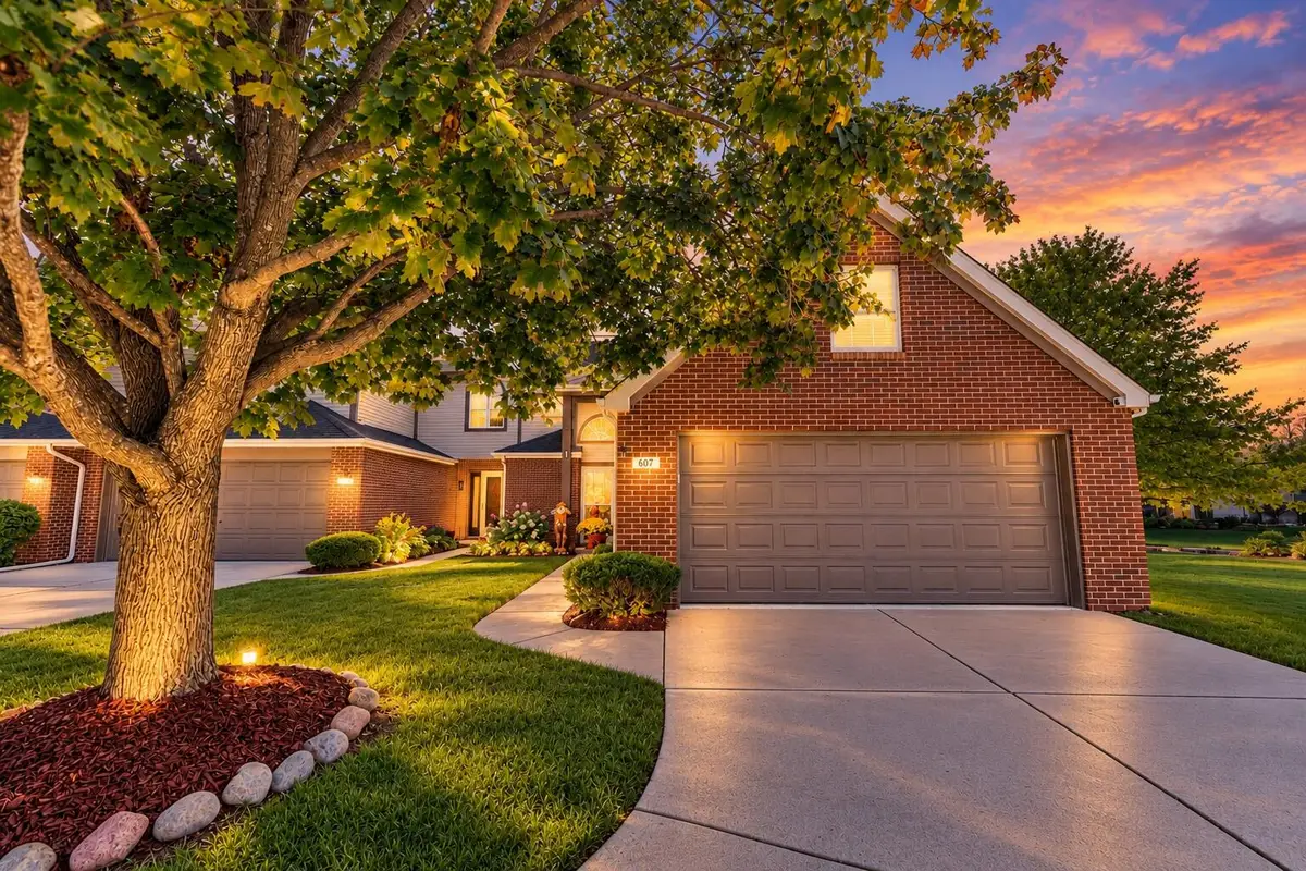 607 W 93rd Court, Crown Point, IN 46307 - #1