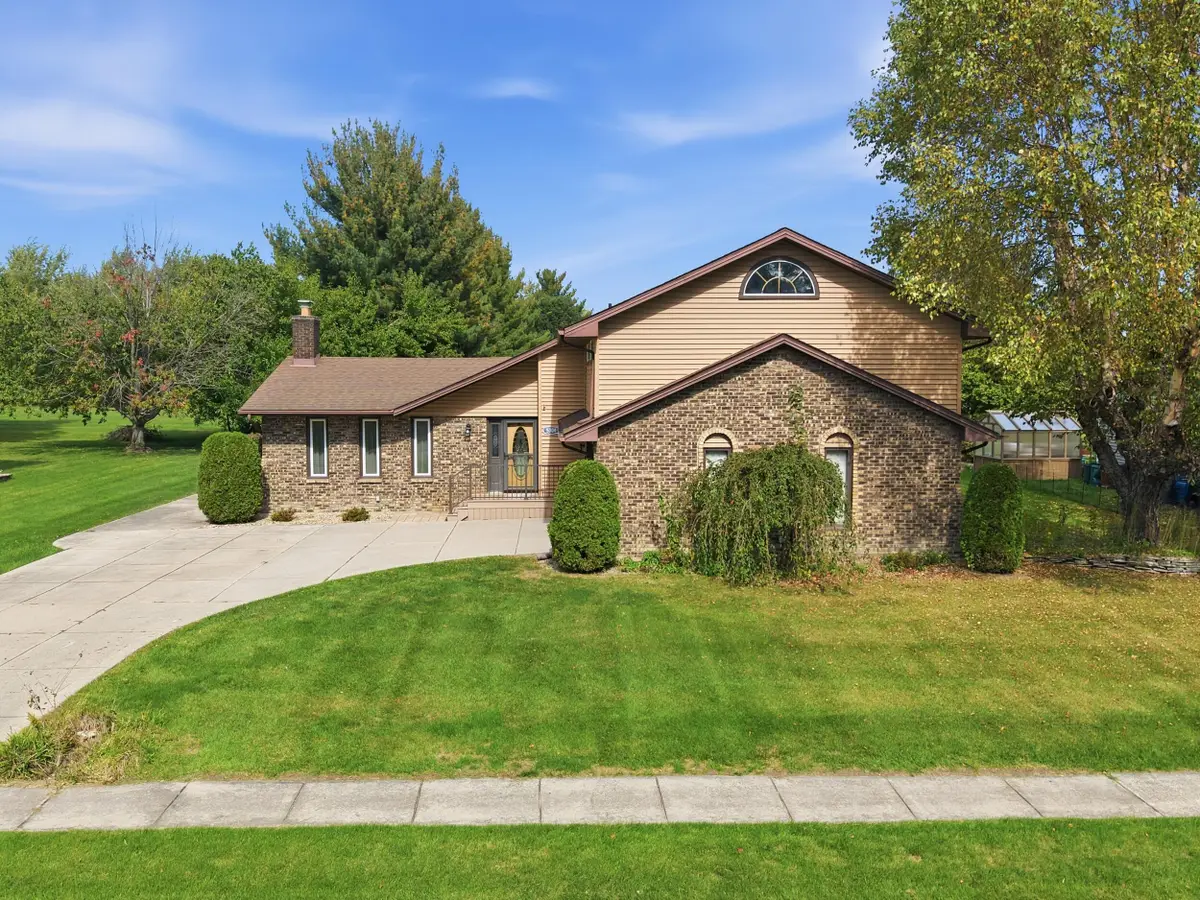 5304 W 155th Avenue, Lowell, IN 46356 - #1