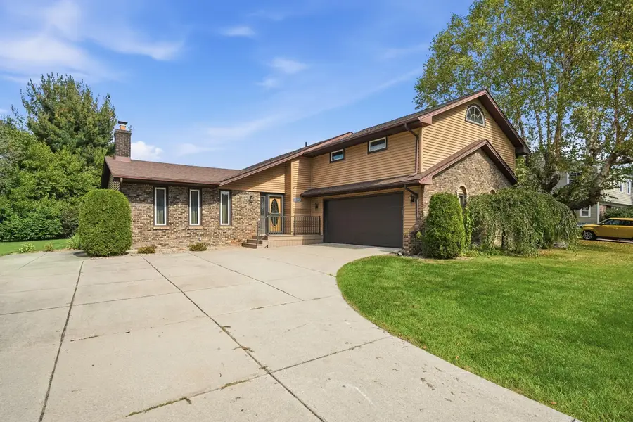 5304 W 155th Avenue, Lowell, IN 46356 - #2