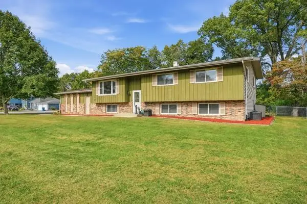 502 8th Street Se, Demotte, IN 46310 - #2