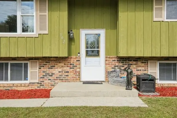 502 8th Street Se, Demotte, IN 46310 - #3