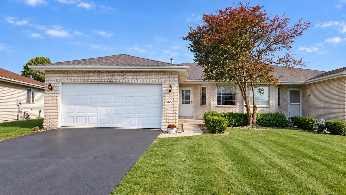 565 Seminary Drive, Dyer, IN 46311 - #1