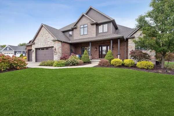 421 W Sandhurst Drive, Valparaiso, IN 46385