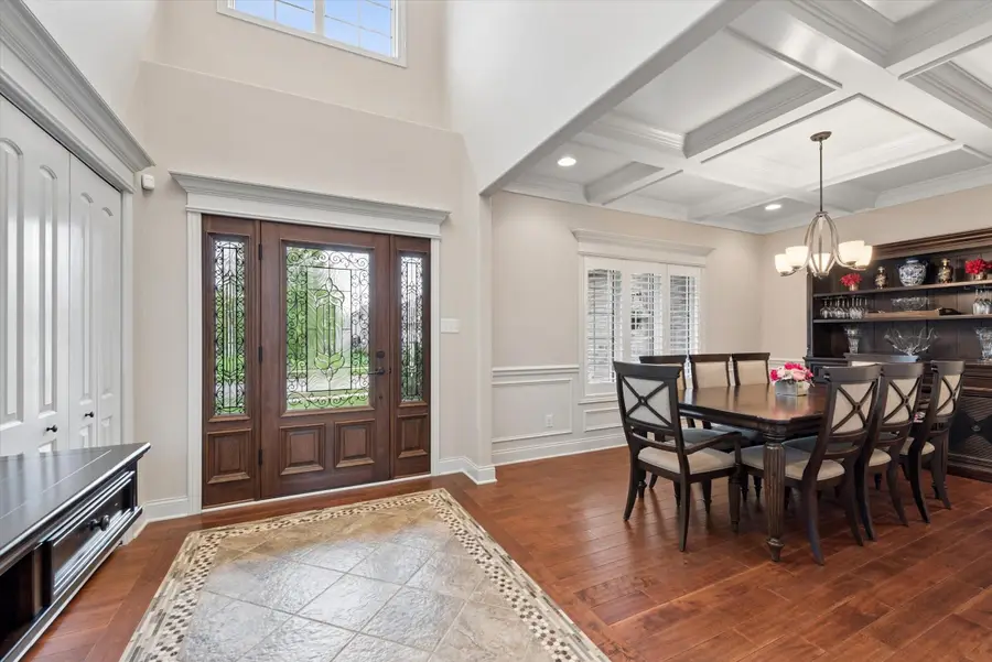 421 W Sandhurst Drive, Valparaiso, IN 46385 - #3