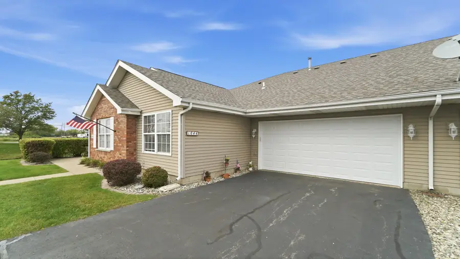 1044 N Woodlawn Avenue, Griffith, IN 46319 - #2
