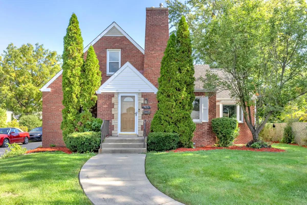 7821 State Line Avenue, Munster, IN 46321 - #1