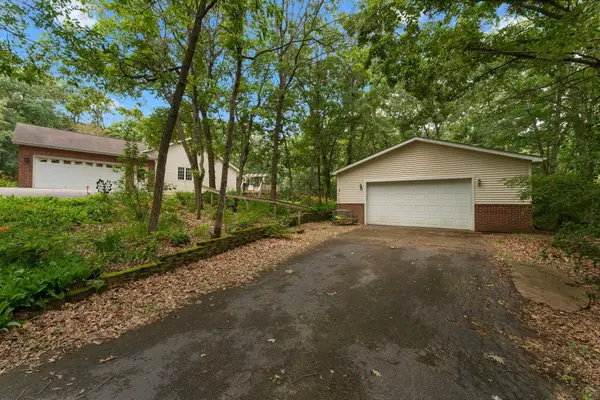 10856 N Makeever Drive E, DeMotte, IN 46310