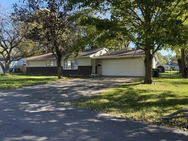 2302 Sears Street, Valparaiso, IN 46383 - #2