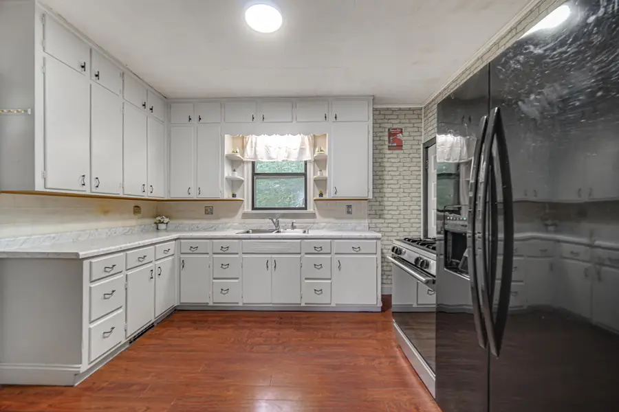 1807 E Lincolnway, La Porte, IN 46350 - #2