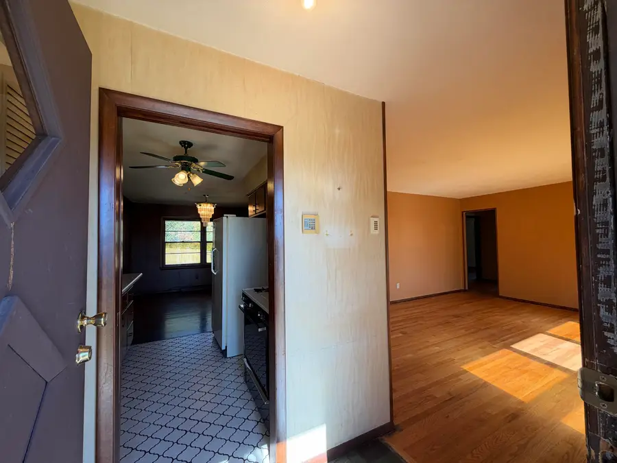720 W 52nd Place, Gary, IN 46410 - #2