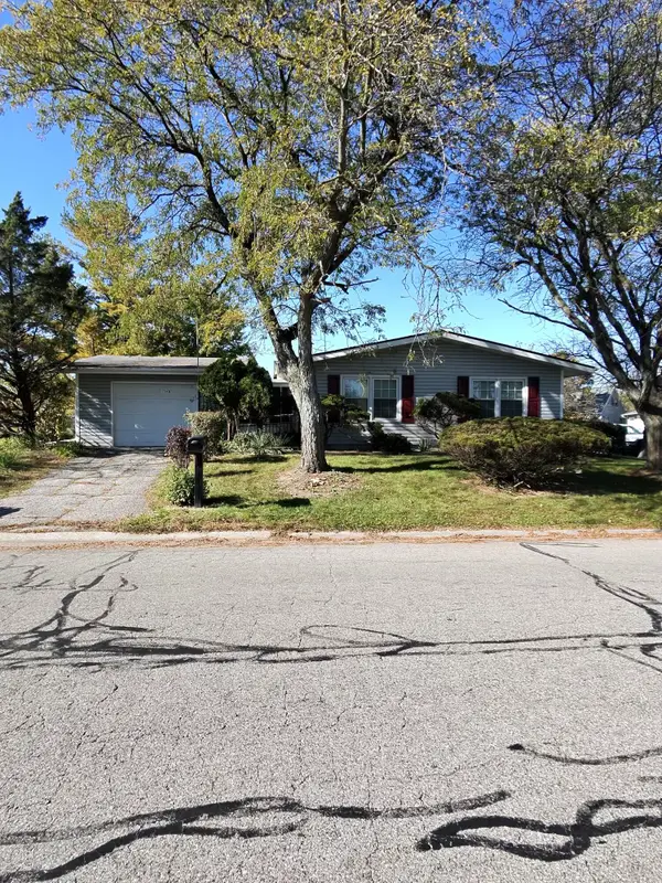 359 Salt Creek Pkwy #A, Valparaiso, IN 46385