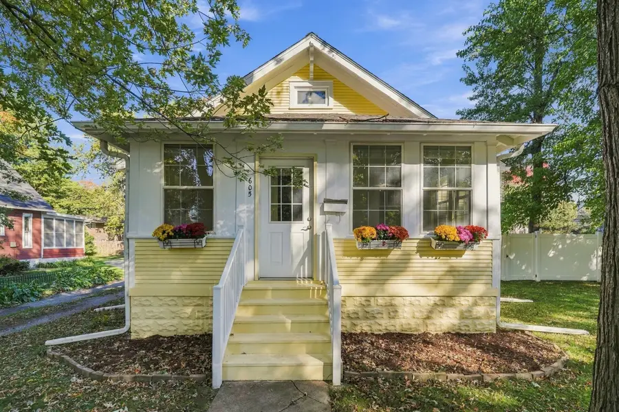 605 Institute Street, Valparaiso, IN 46383 - #2