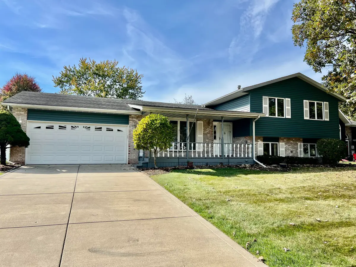 8515 Wheeler Place, Crown Point, IN 46307 - #1