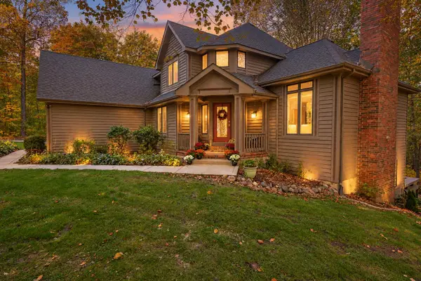 235 Crabapple Lane, Valparaiso, IN 46383