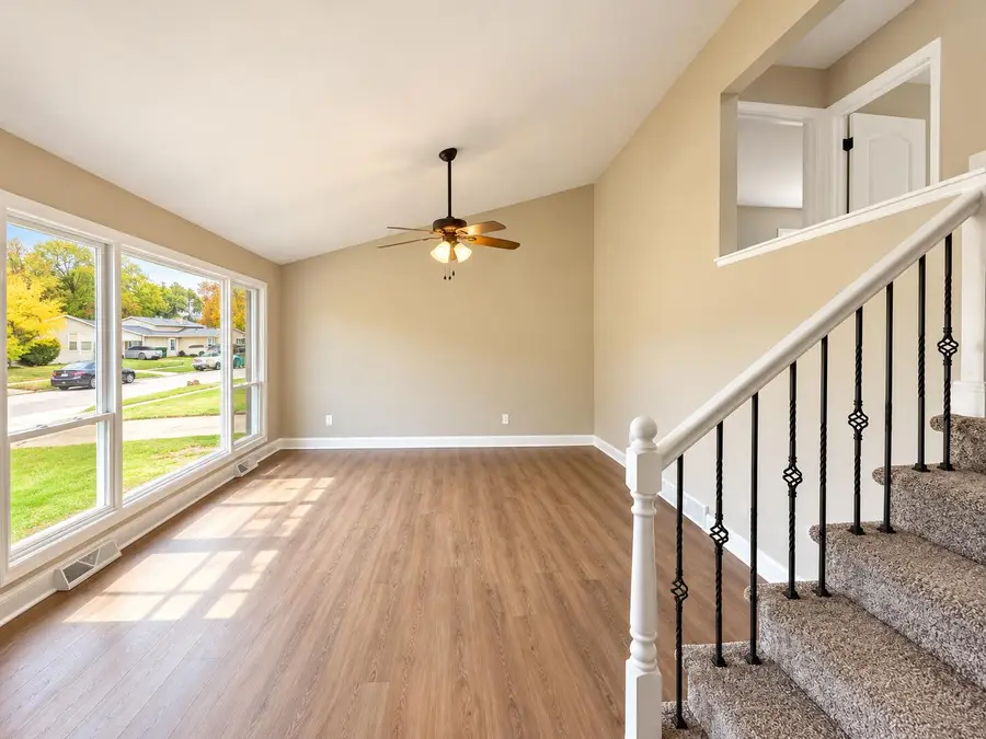 981 W 69th Place, Merrillville, IN 46410 - #3