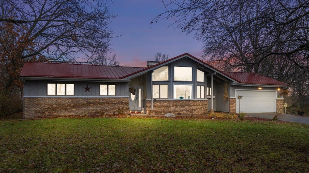 3225 S 295 W, Pleasant Lake, IN 46779 BHGRE