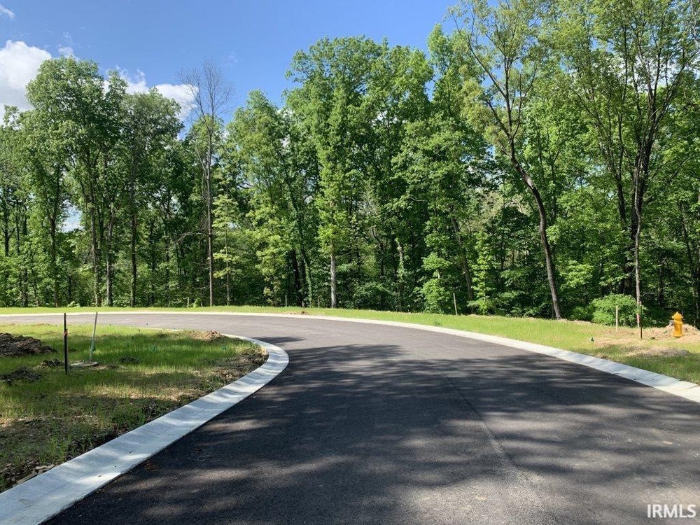 10130 Preakness Place Drive, Evansville, IN 47725 BHGRE