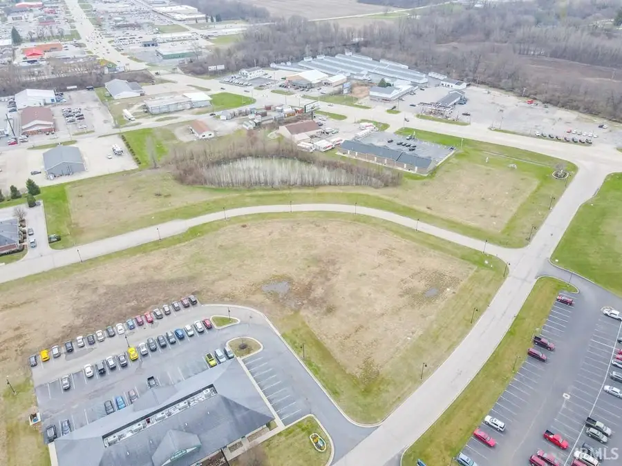 5** N Memorial Drive, New Castle, IN 47362 - Image #3