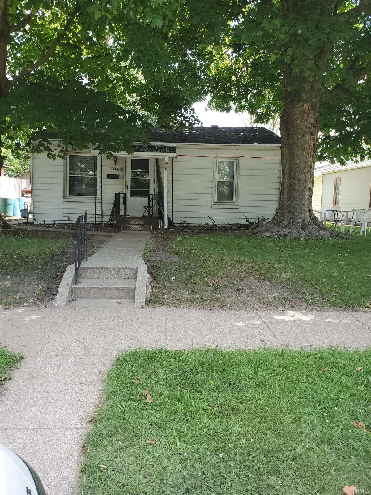 1314 Goodland Avenue, South Bend, IN 46628 - Image #1
