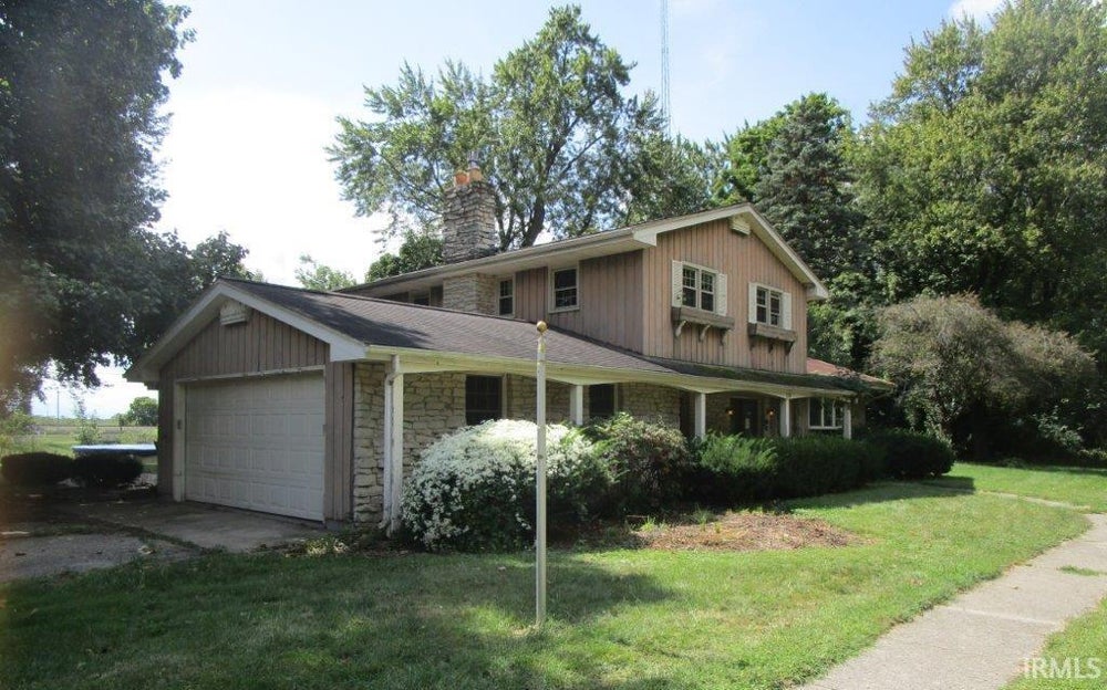 150 Woodland Trail, Argos, IN 46501 BHGRE