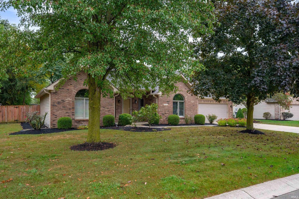 8601 Teal Drive, Yorktown, IN 47396 BHGRE