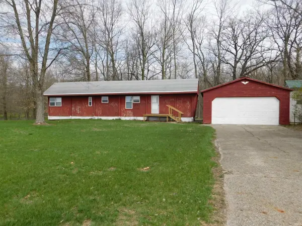 4240 W Mccarty Lane, Rochester, IN 46975