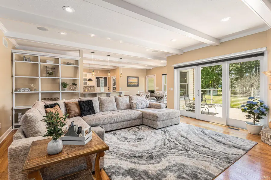 8196 E Walnut Ridge, New Carlisle, IN 46552 - Image #3