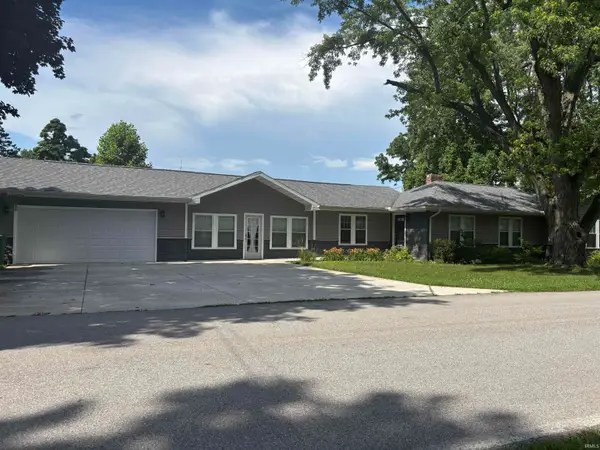 10484 Pretty Lake Trail, Plymouth, IN 46563