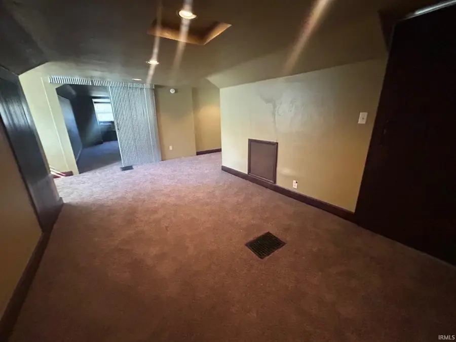 4913 Stringtown Road, Evansville, IN 47711 - Image #2