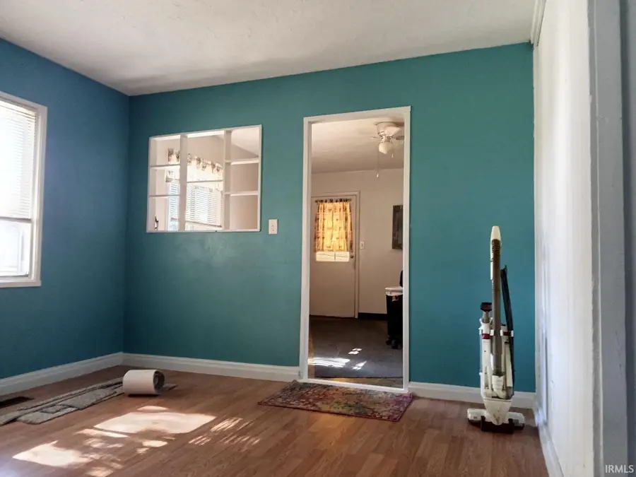 654 N Crescent Drive, Frankfort, IN 46041 - Image #3