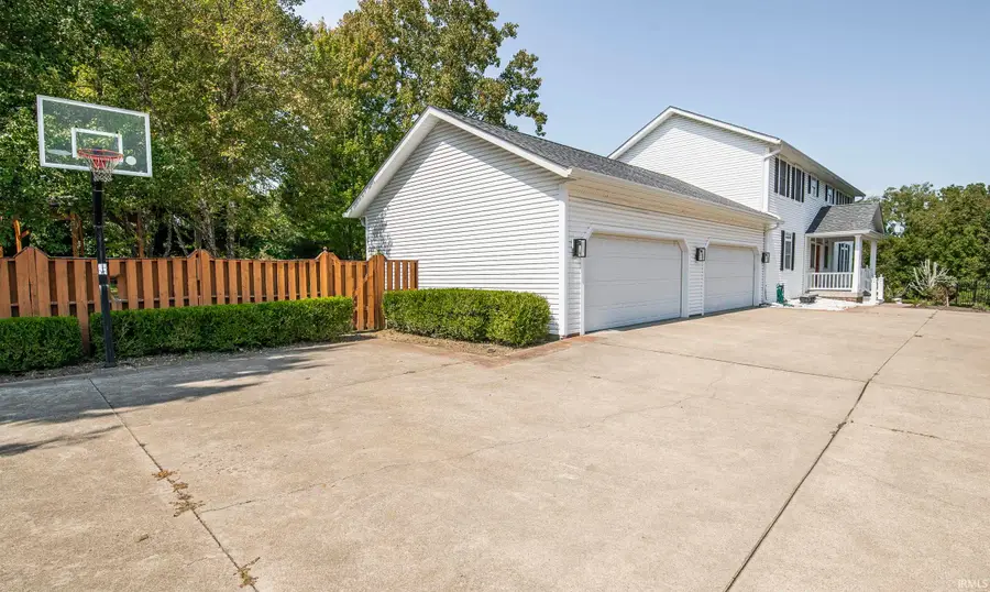 684 S Smith Road, Bloomington, IN 47401 - Image #2