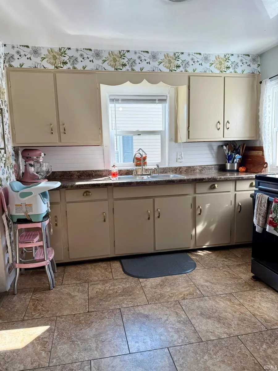 936 W Water Street, Portland, IN 47371 - Image #2