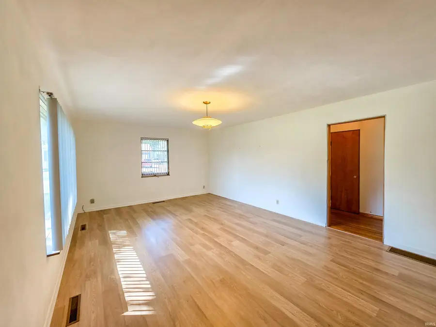 510 NE C Street, Linton, IN 47441 - Image #2