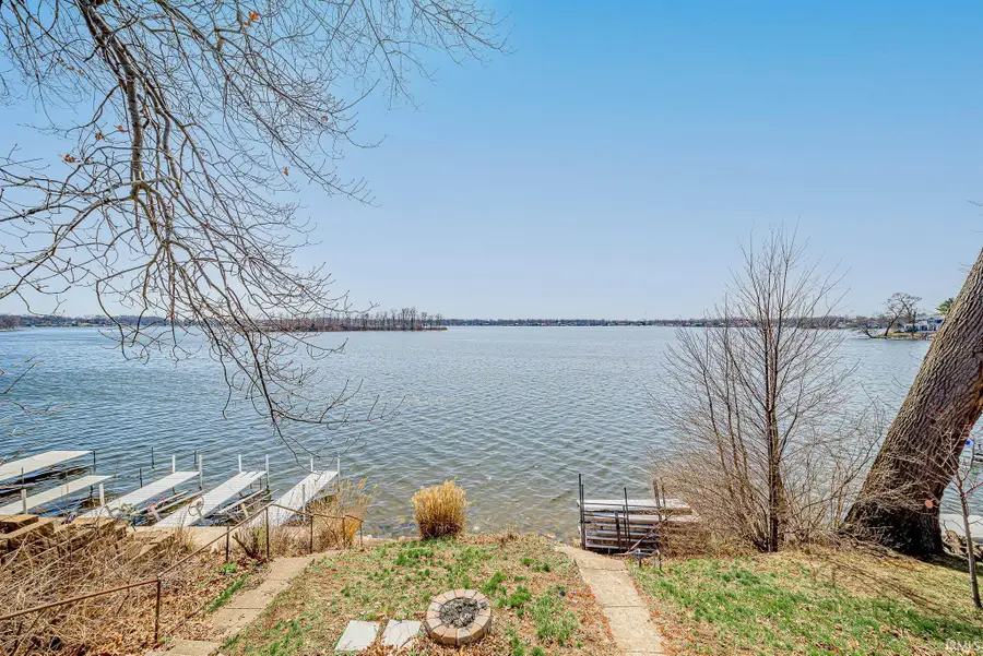 8241 E Wade Lane, North Webster, IN 46555 - Image #2