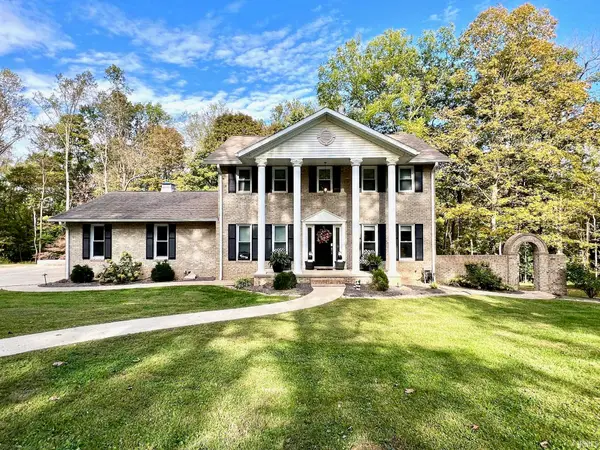 307 The Woods, Bedford, IN 47421