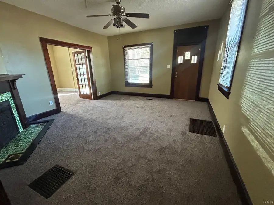 4913 Stringtown Road, Evansville, IN 47711 - Image #2