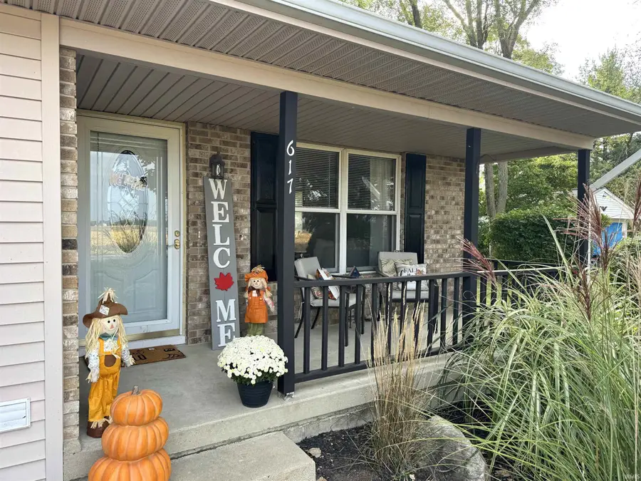 617 S Gregory Lane, Otterbein, IN 47970 - Image #3