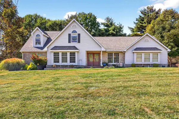 3920 S Deerfield Drive, Bloomington, IN 47401