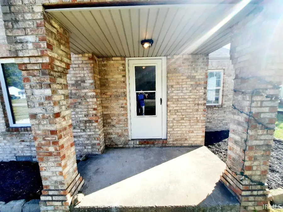 2204 N Watt Avenue, Muncie, IN 47303 - Image #2