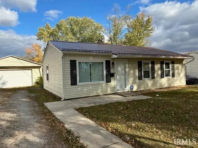 5026 S Camden Drive, Fort Wayne, IN 46825 - Image #1