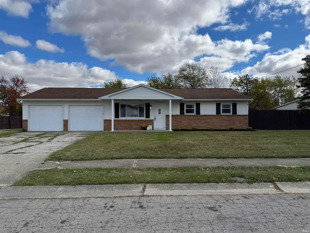3400 S Opechee Drive, Muncie, IN 47302 - Image #1