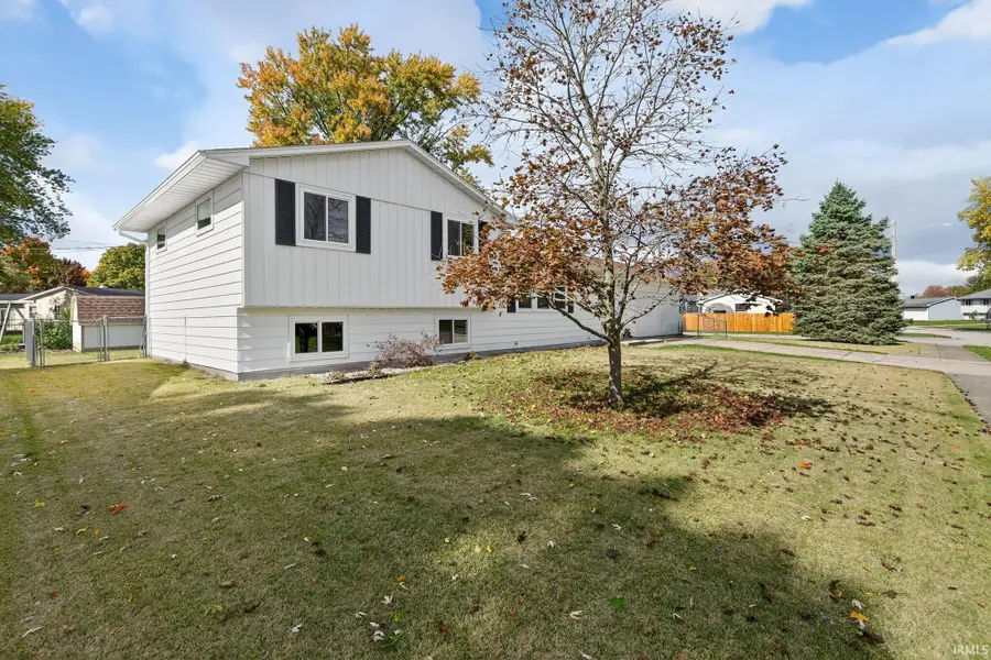 1403 Cantondale Lane, Mishawaka, IN 46544 - Image #3