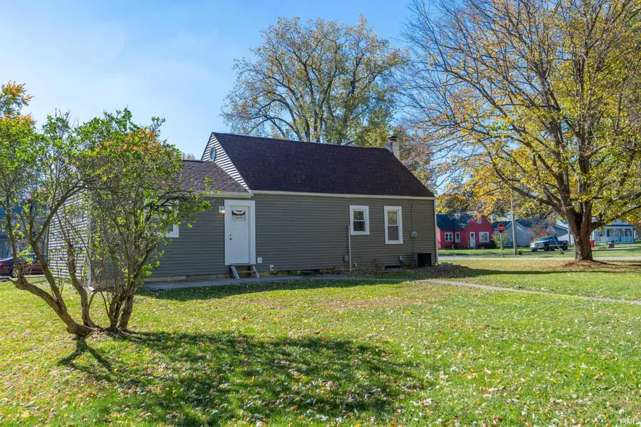 201 E Monroe Street, Lakeville, IN 46536 - Image #2