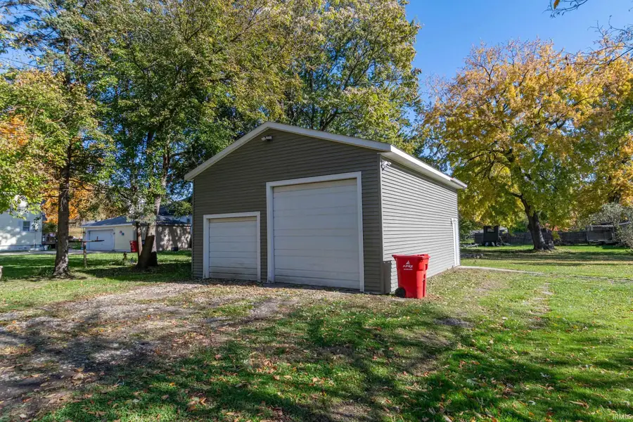 201 E Monroe Street, Lakeville, IN 46536 - Image #3