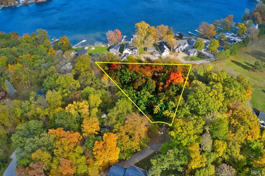 4140 Woodland Ct, Leesburg, IN 46538 - Image #2