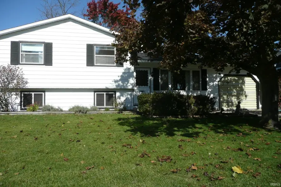 2732 Prescott Drive, Mishawaka, IN 46544 - Image #2