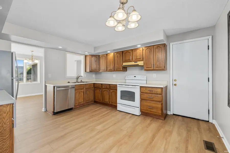 805 Wolverton Drive, Fort Wayne, IN 46825 - Image #3